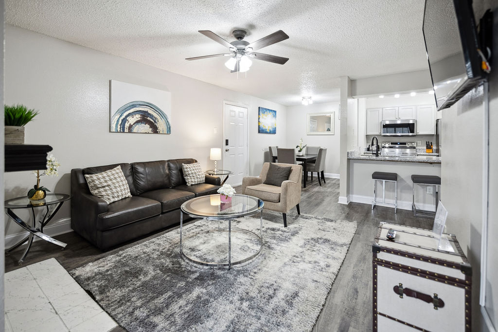 I015 - Apt|Yard|10mi to Fair Park|Sleeps 4