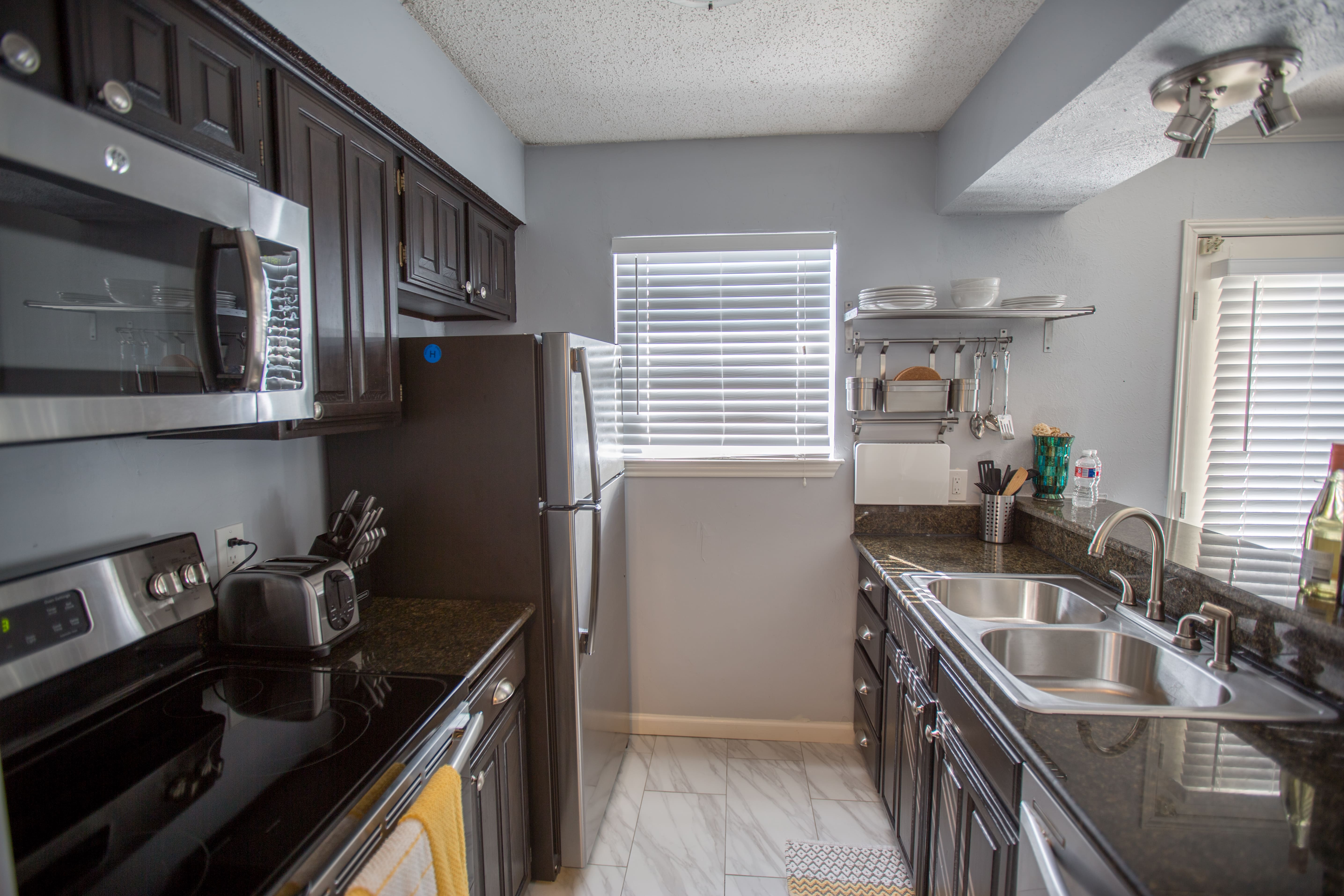 I14 - Apt|Patio|11mi to Convention Ctr|Sleeps 4 | Photo 19