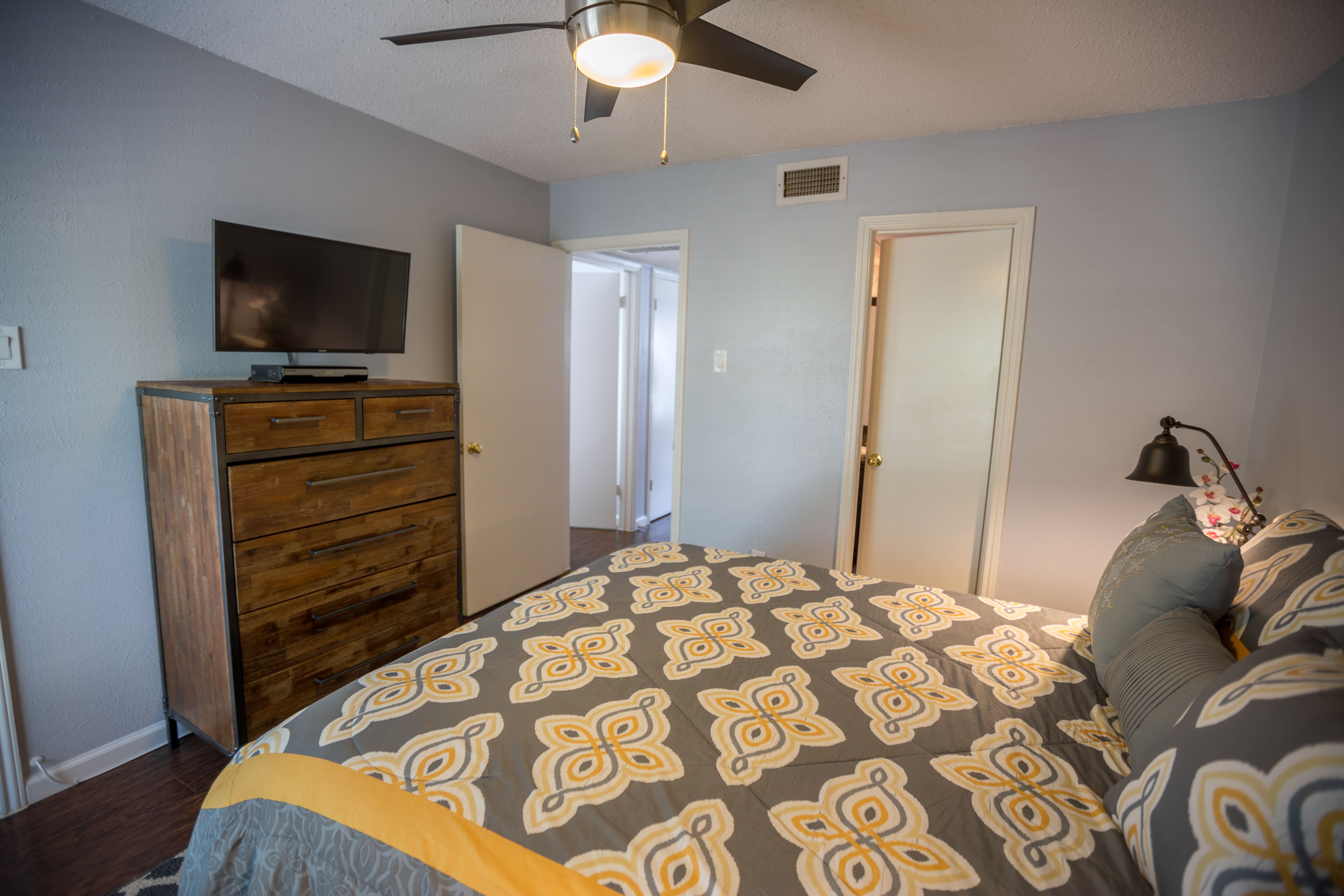I14 - Apt|Patio|11mi to Convention Ctr|Sleeps 4 | Photo 12