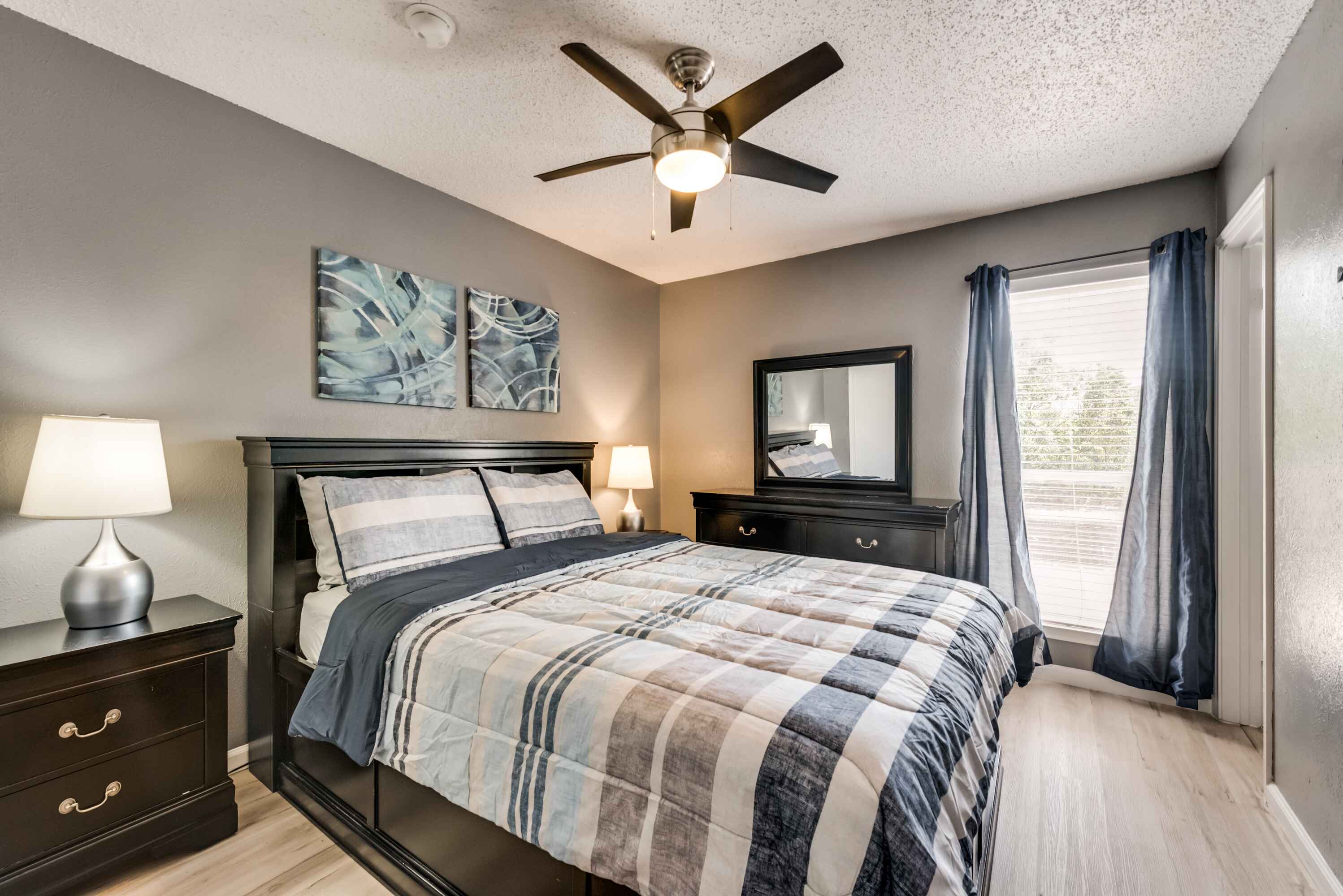 I18 - Apt|Yard|11mi to Fair Park|Sleeps 4 | Photo 4