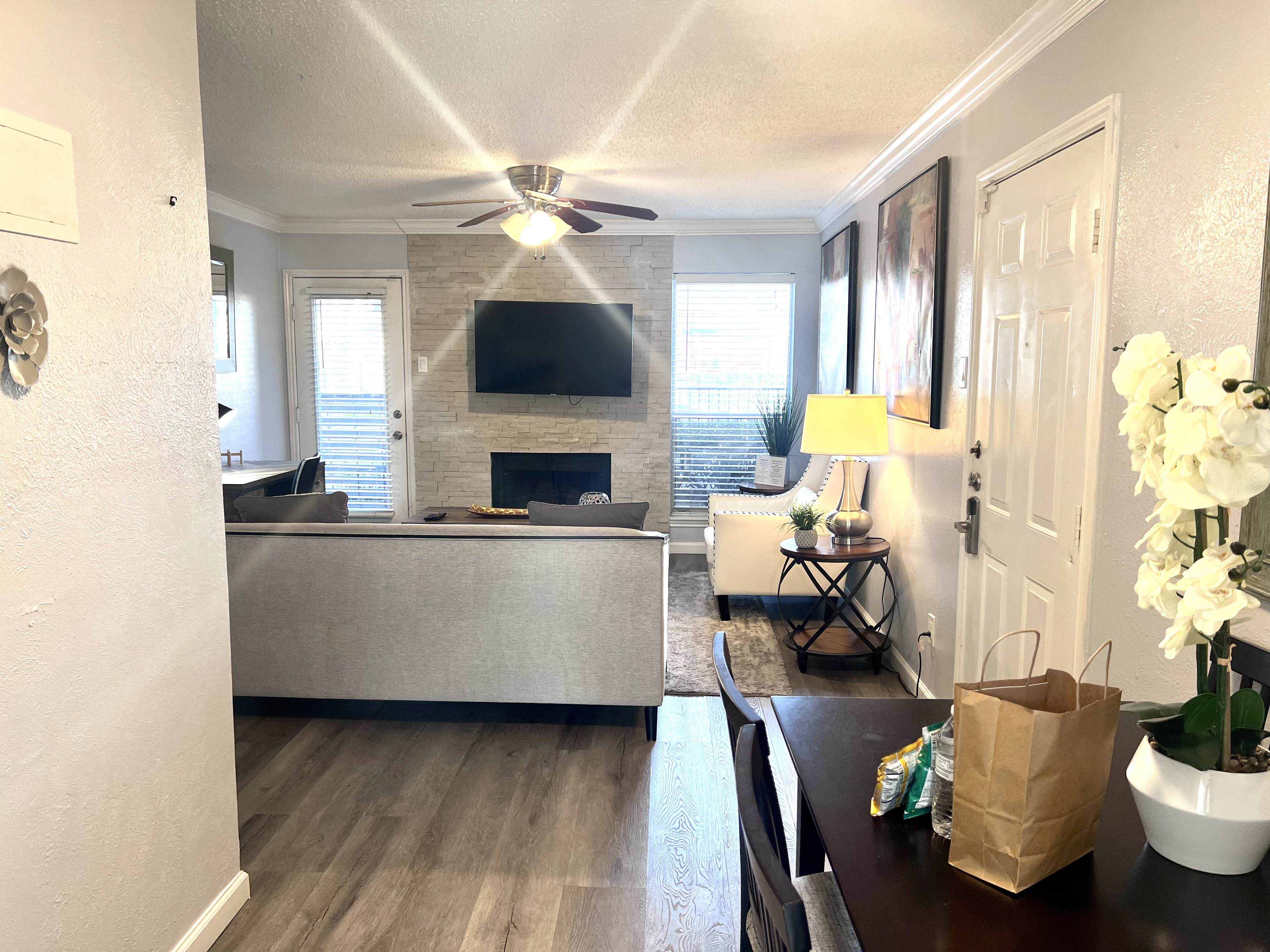 I20 - Apt|Yard|11mi to Fair Park|Sleeps 4 | Photo 4