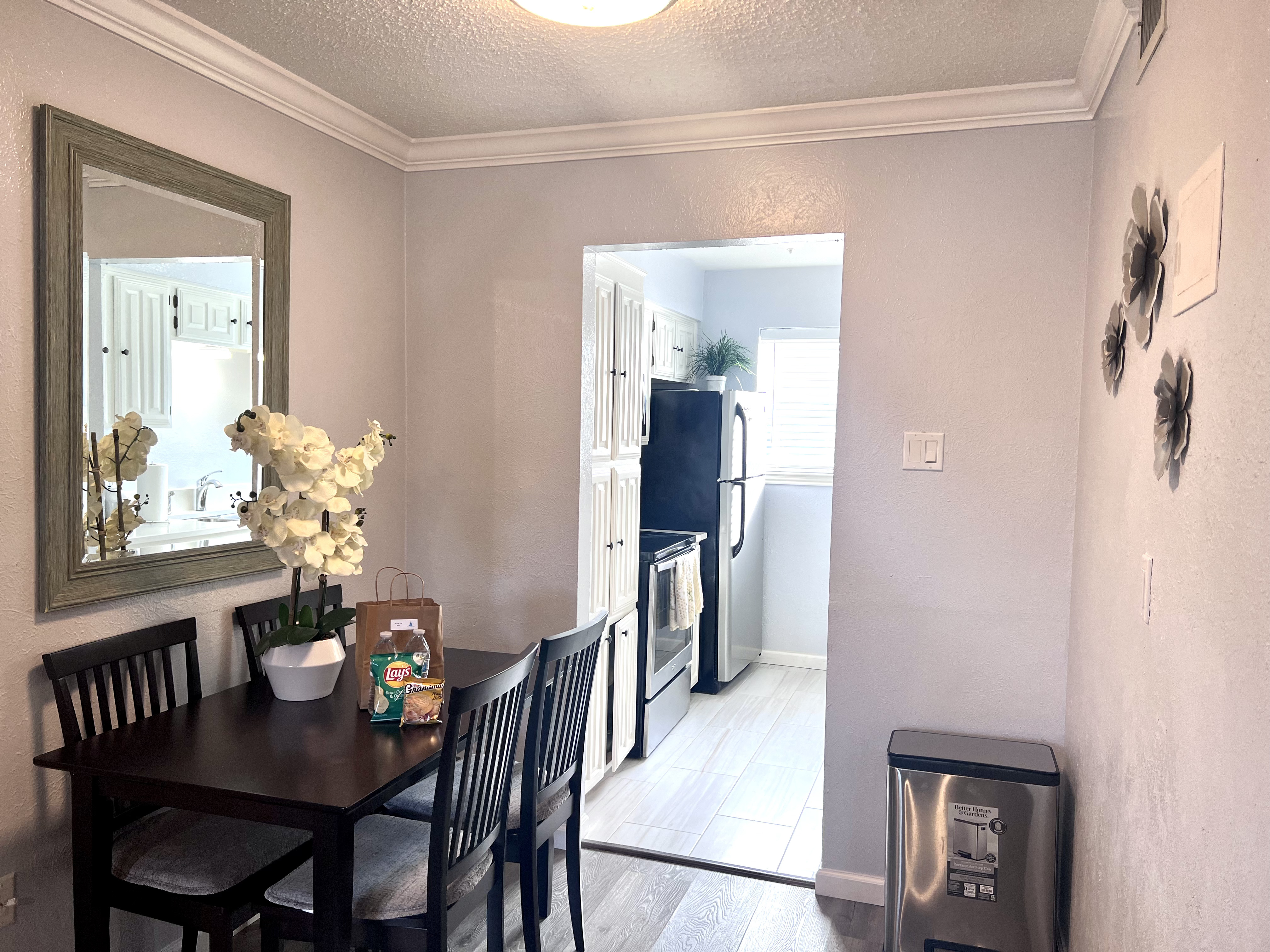 I20 - Apt|Yard|11mi to Fair Park|Sleeps 4 | Photo 6