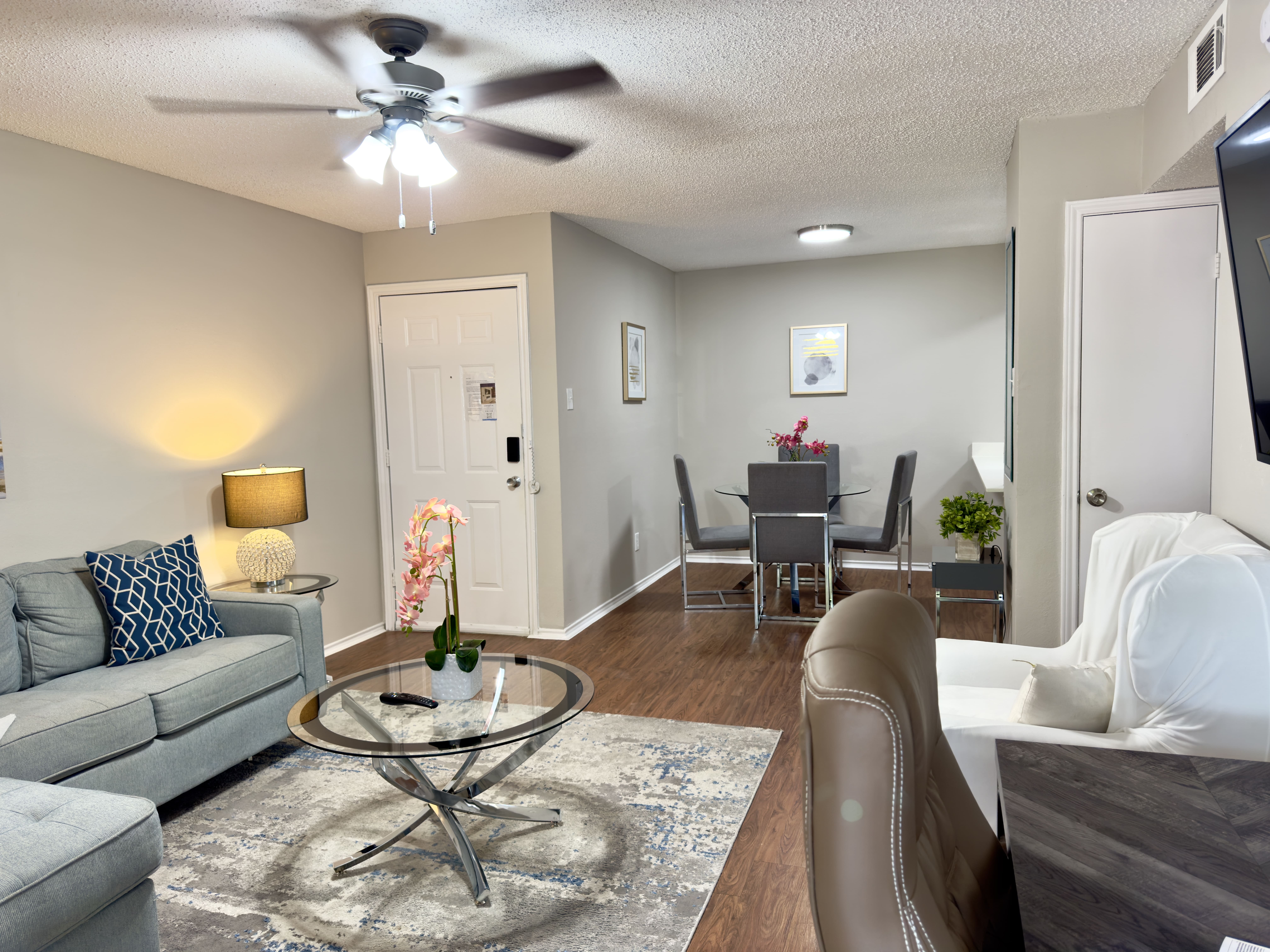 I207 - Apt|Patio|10mi to Convention Ctr|Sleeps 2 | Photo 16