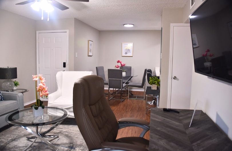 I207 - Apt|Patio|10mi to Convention Ctr|Sleeps 2 | Photo 3