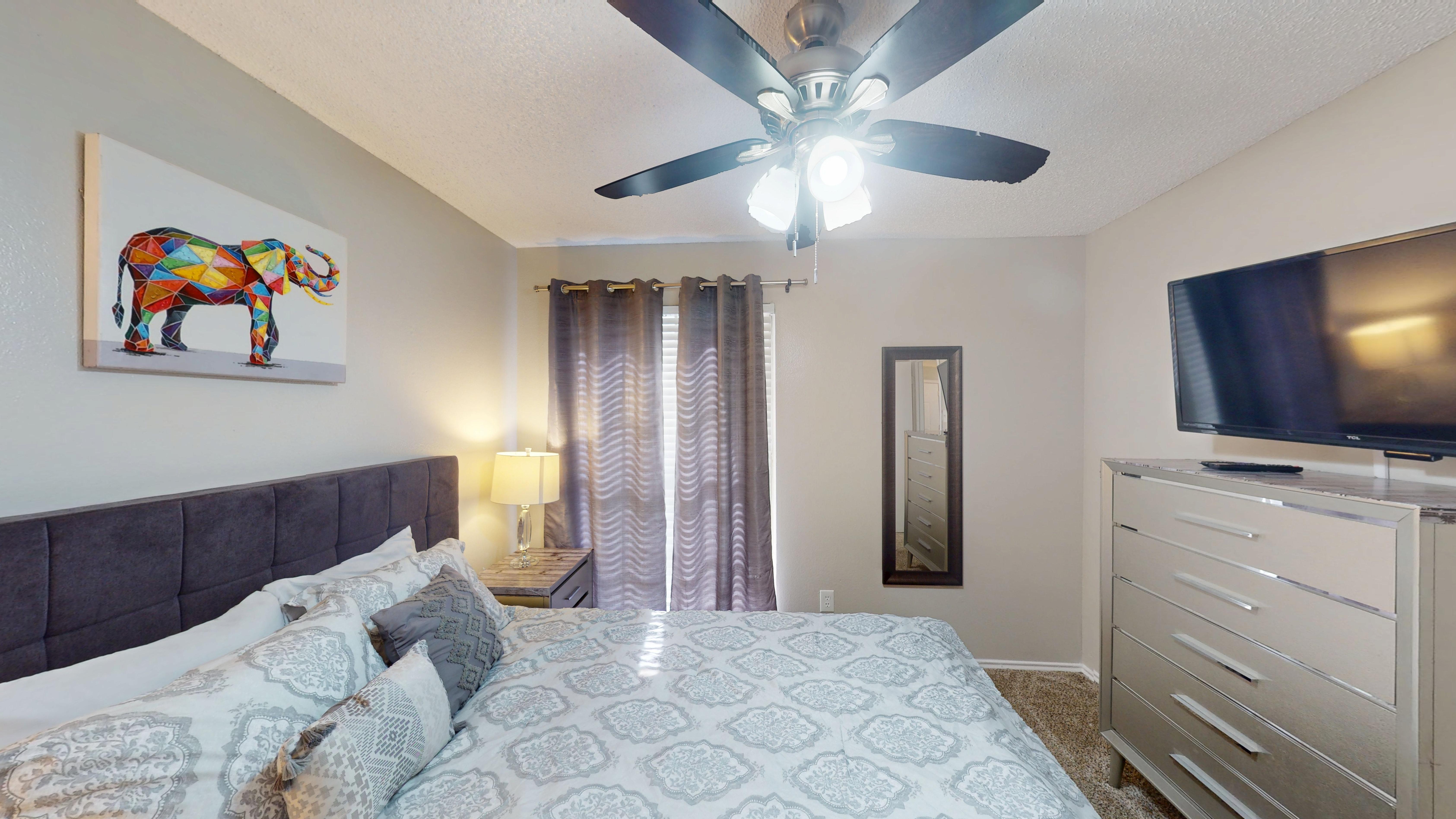 I241 - Apt|Patio|10mi to Convention Ctr|Sleeps 4 | Photo 25