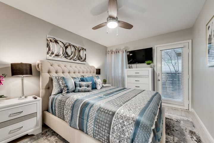 I32 - Apt|Patio|11mi to Convention Ctr|Sleeps 2 | Photo 12