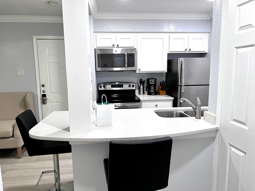 I44 - Apt|Patio|11mi to Convention Ctr|Sleeps 2 | Photo 3