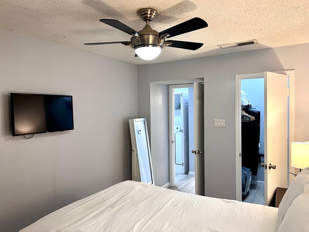I44 - Apt|Patio|11mi to Convention Ctr|Sleeps 2 | Photo 11
