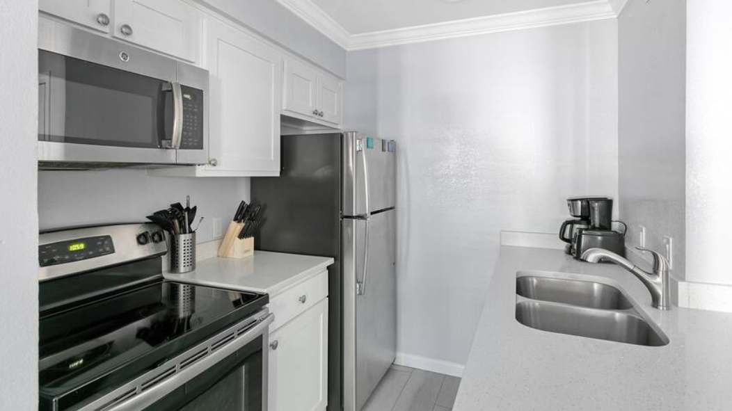 I44 - Apt|Patio|11mi to Convention Ctr|Sleeps 2 | Photo 6