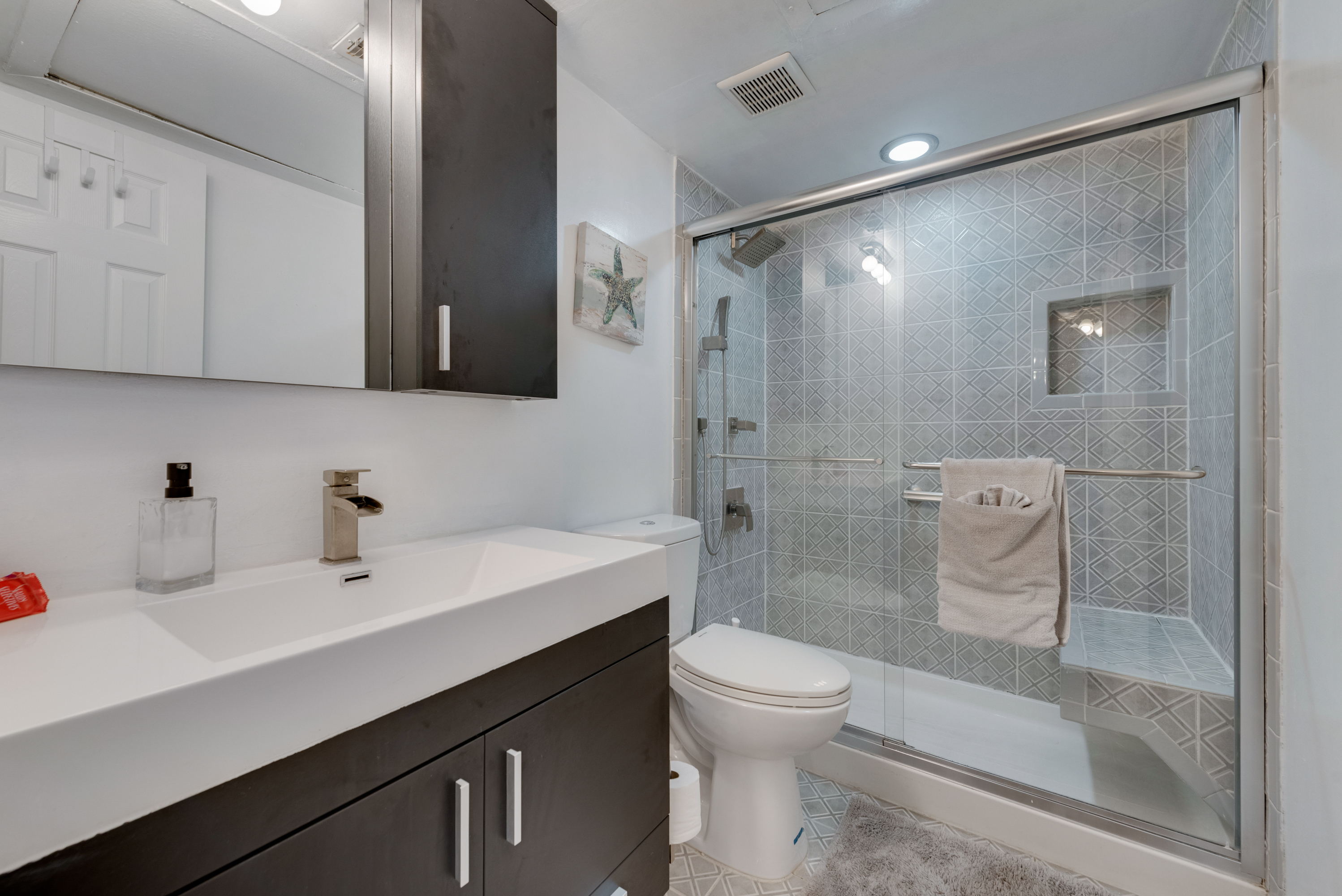 I49 - Apt|Patio|11mi to Convention Ctr|Sleeps 2 | Photo 12