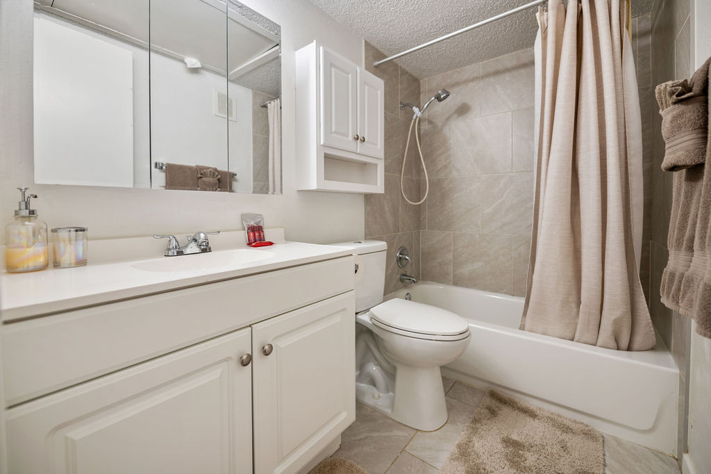 I51 - Apt|Patio|11mi to Convention Ctr|Sleeps 2 | Photo 15