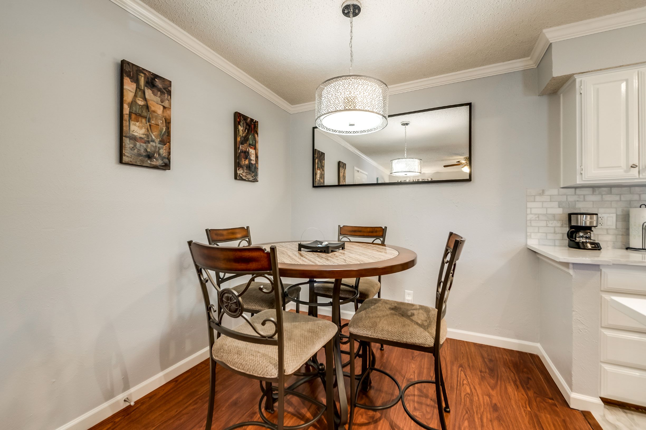 I52 - Apt|Patio|11mi to Convention Ctr|Sleeps 2 | Photo 6