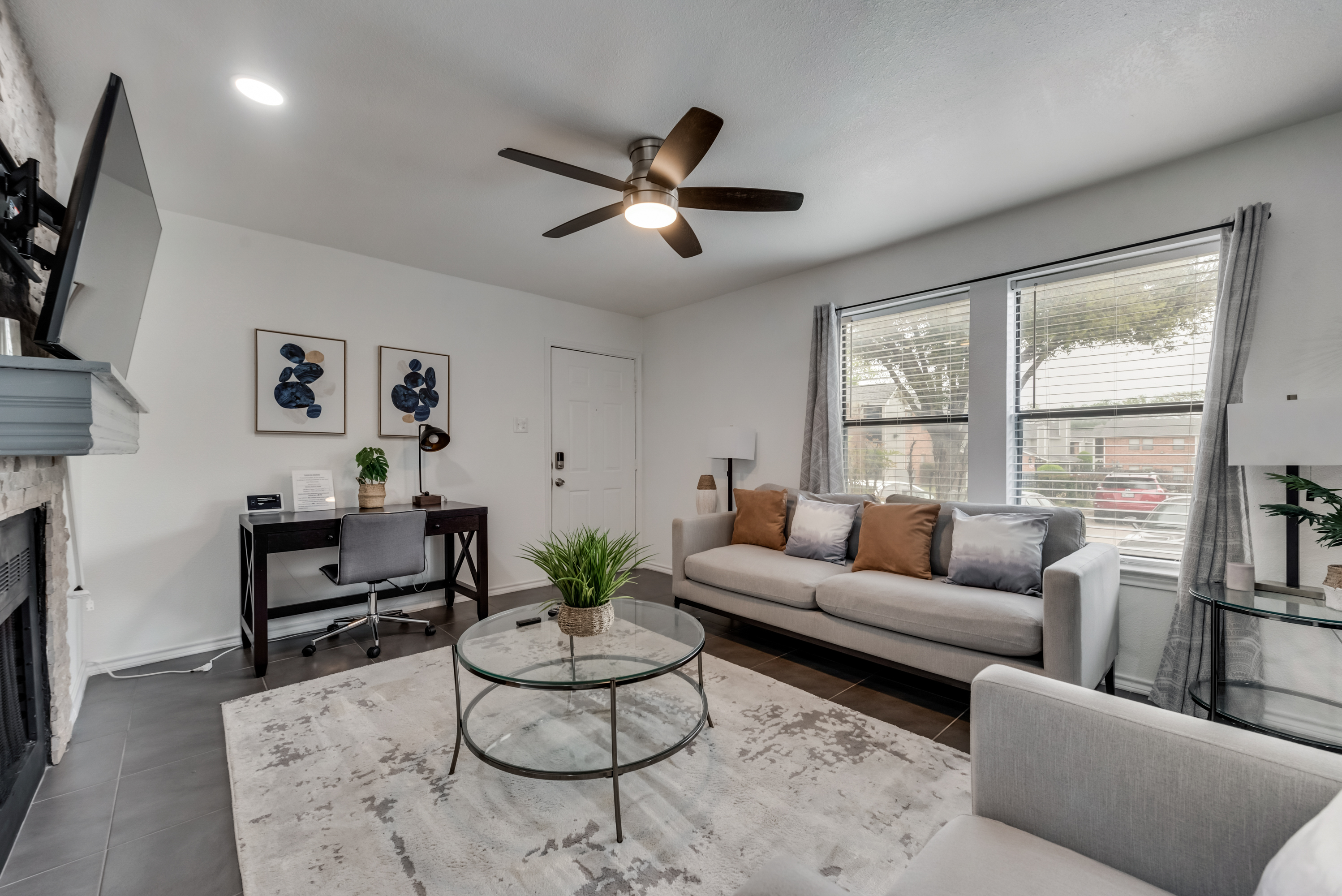 I65 - Apt|Patio|11mi to Convention Ctr|Sleeps 2