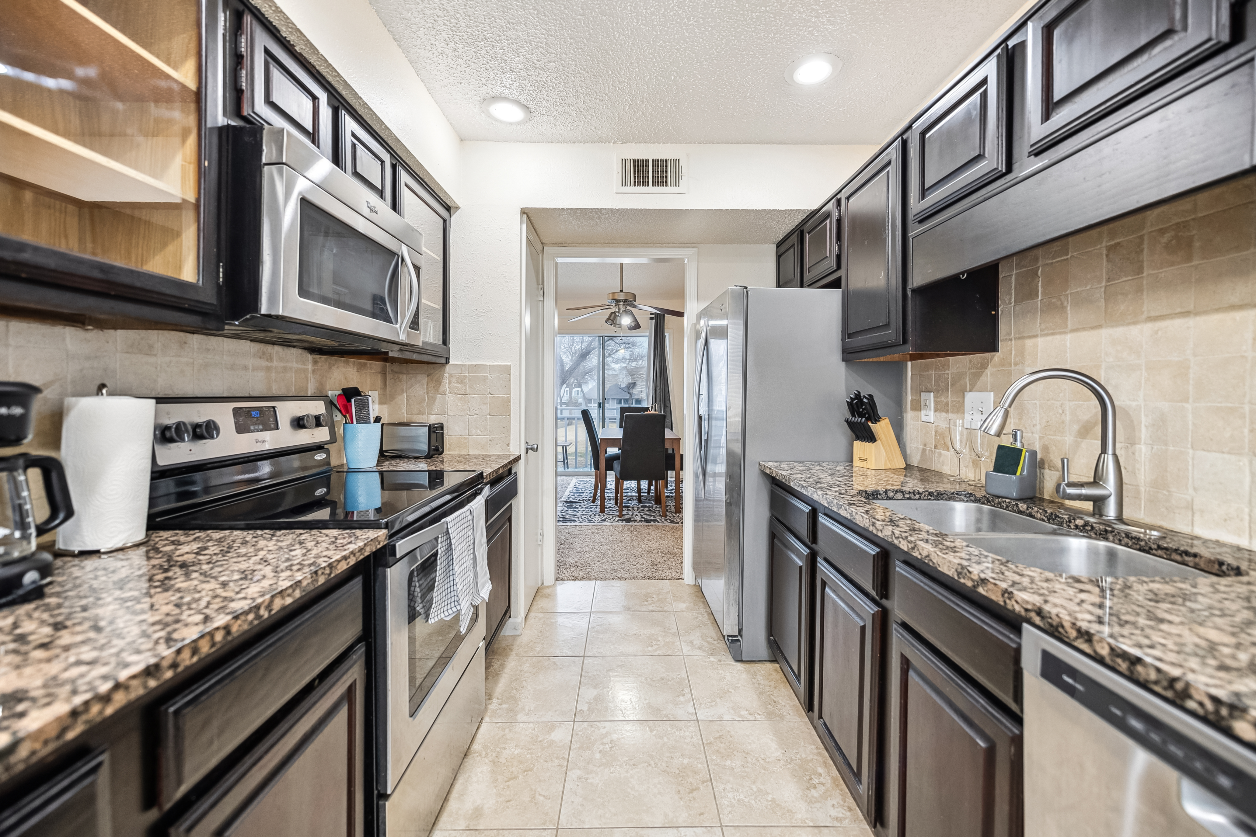 i655 - Apt|Yard|9mi to Fair Park|Sleeps 4 | Photo 38