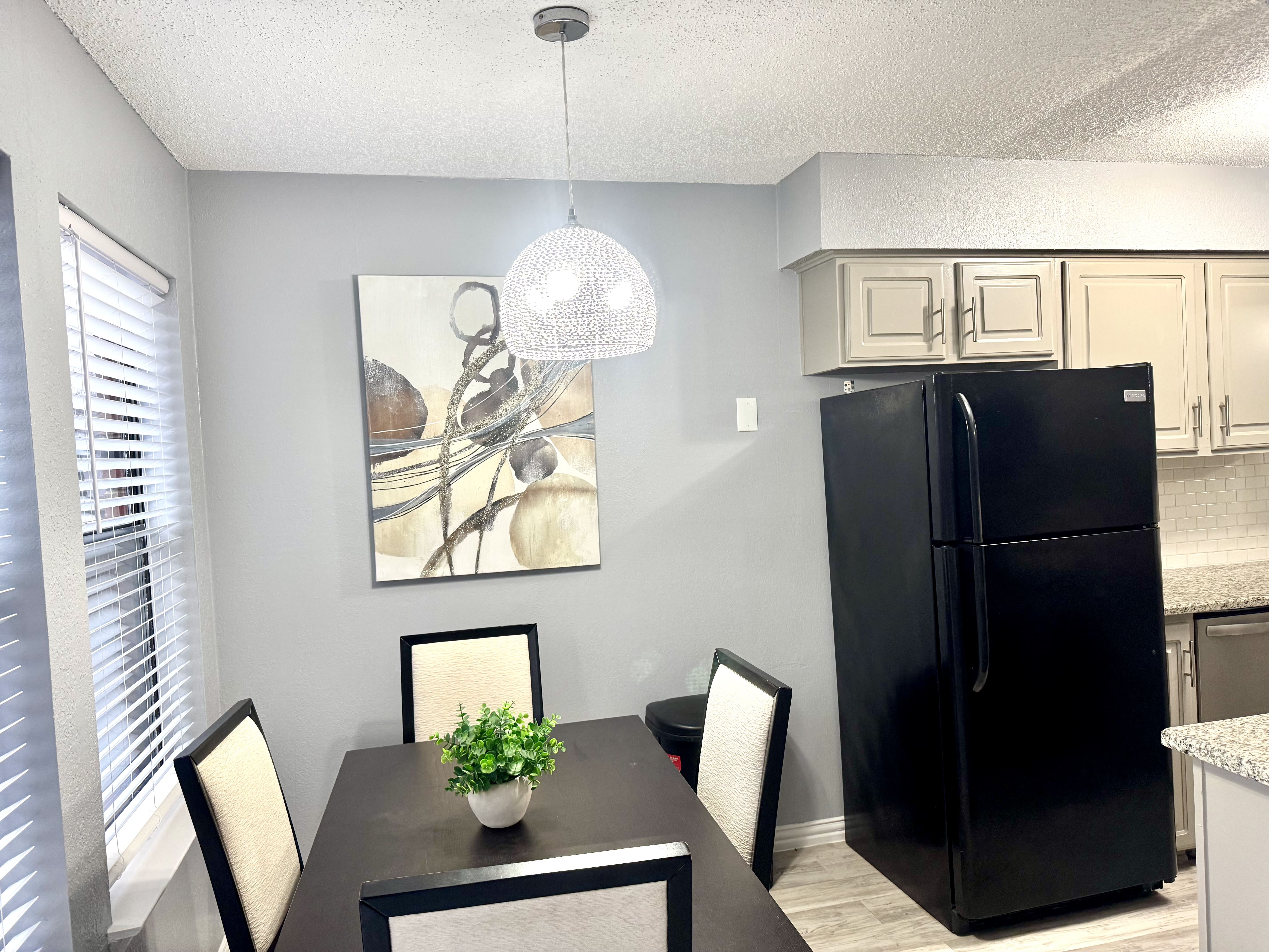i841 - Apt|Yard|11mi to Fair Park|Sleeps 4 | Photo 8