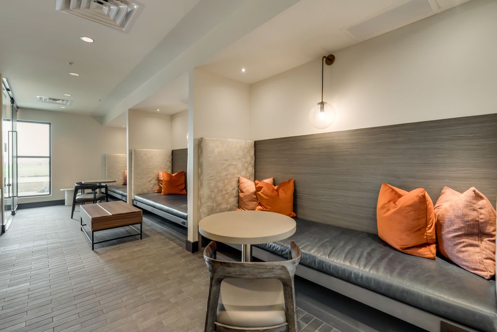 MCK203 - Apt|Patio|15mi to Toyota Stadium|Sleeps 4 | Photo 17