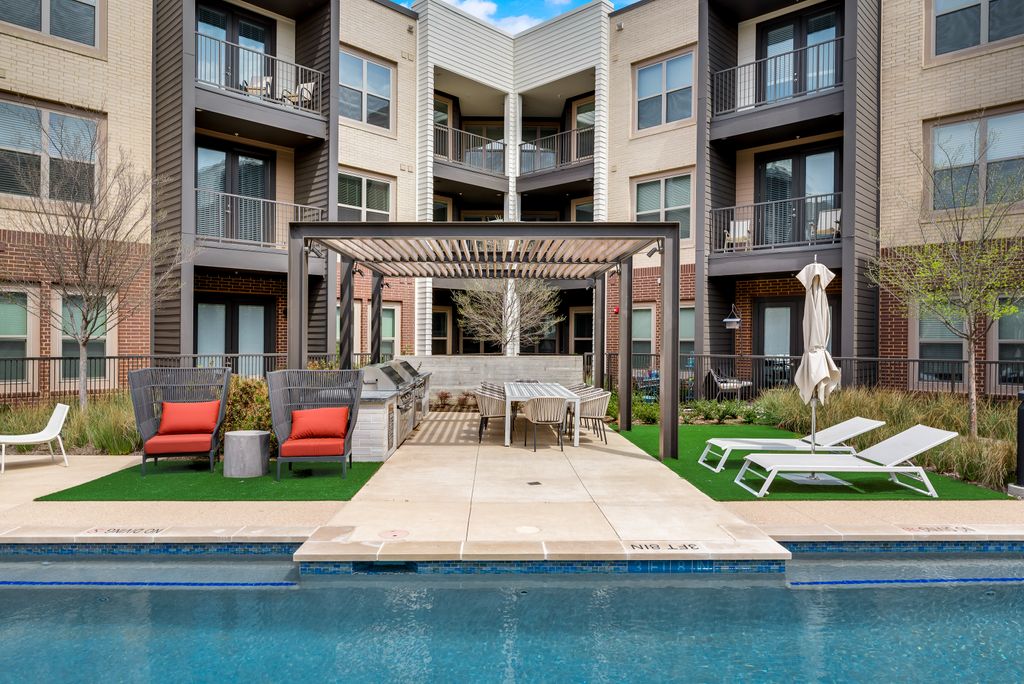 MCK203 - Apt|Patio|15mi to Toyota Stadium|Sleeps 4 | Photo 28