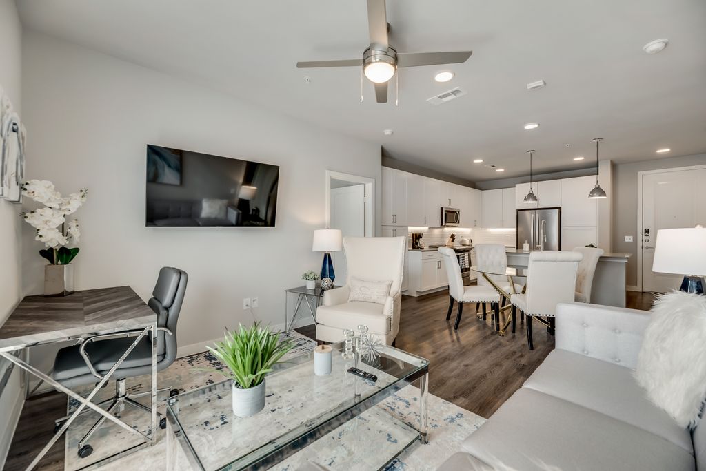 MCK203 - Apt|Patio|15mi to Toyota Stadium|Sleeps 4 | Photo 9