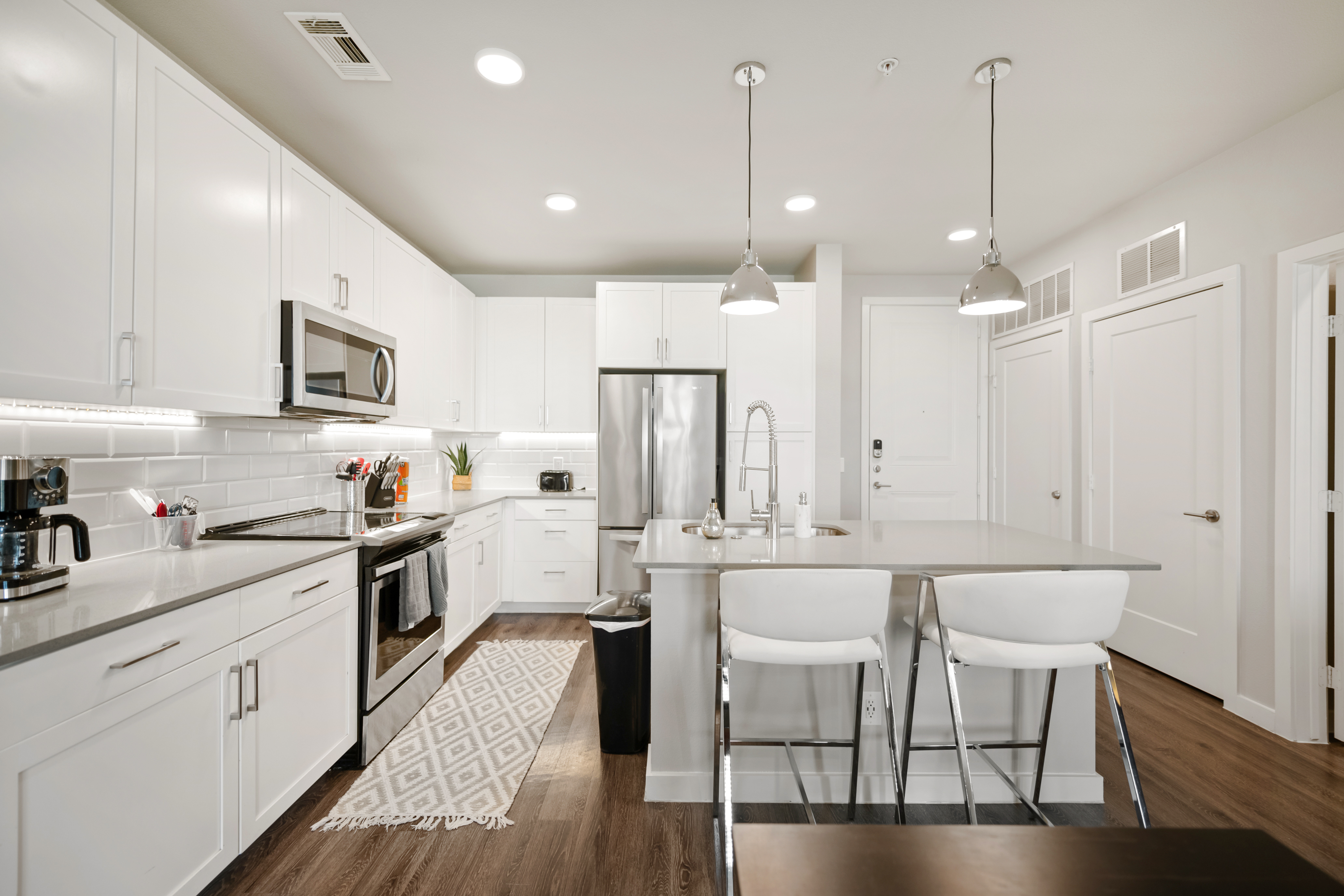MCK211 - Apt|Patio|15mi to Toyota Stadium|Sleeps 4 | Photo 24