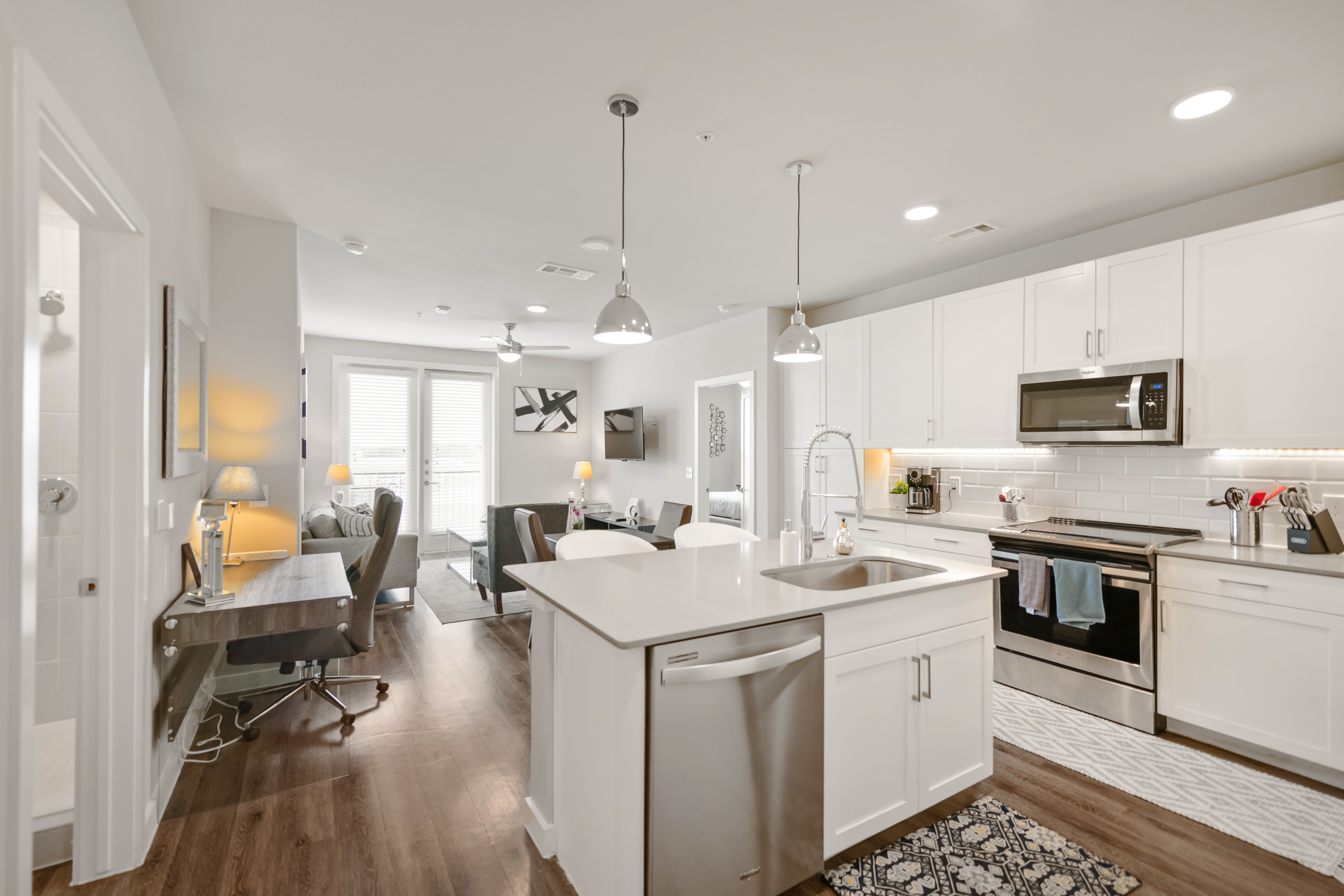 MCK211 - Apt|Patio|15mi to Toyota Stadium|Sleeps 4 | Photo 29