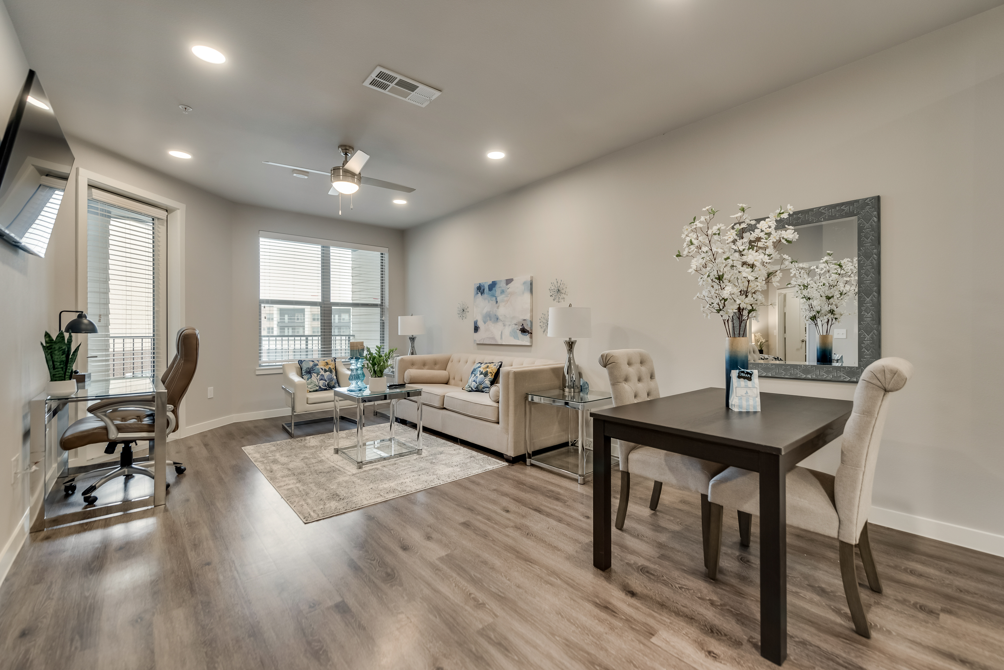 MCK228 - Apt|Patio|15mi to Toyota Stadium|Sleeps 2 | Photo 25