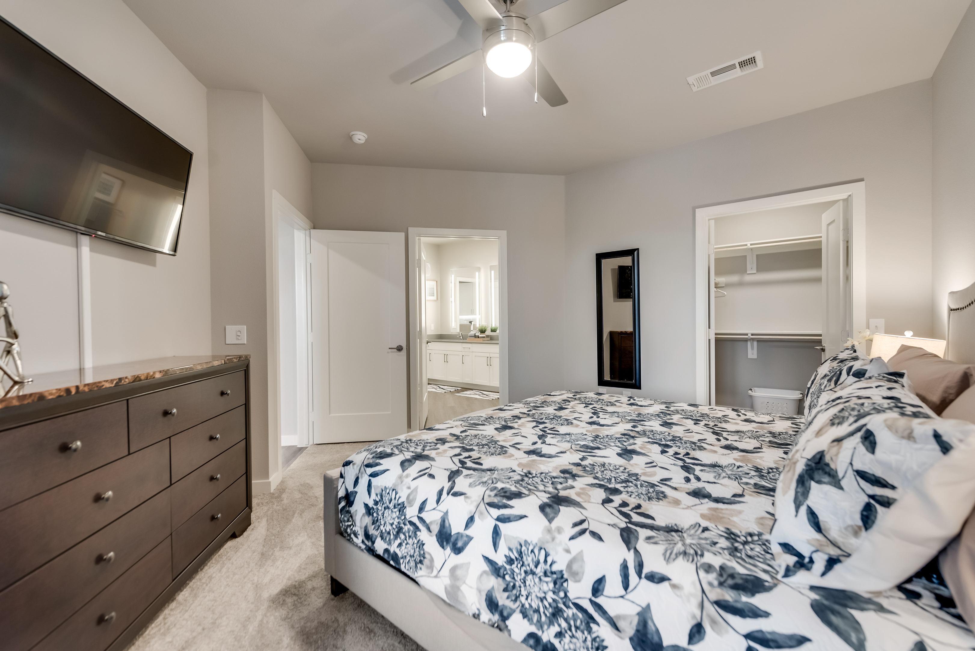 MCK228 - Apt|Patio|15mi to Toyota Stadium|Sleeps 2 | Photo 18