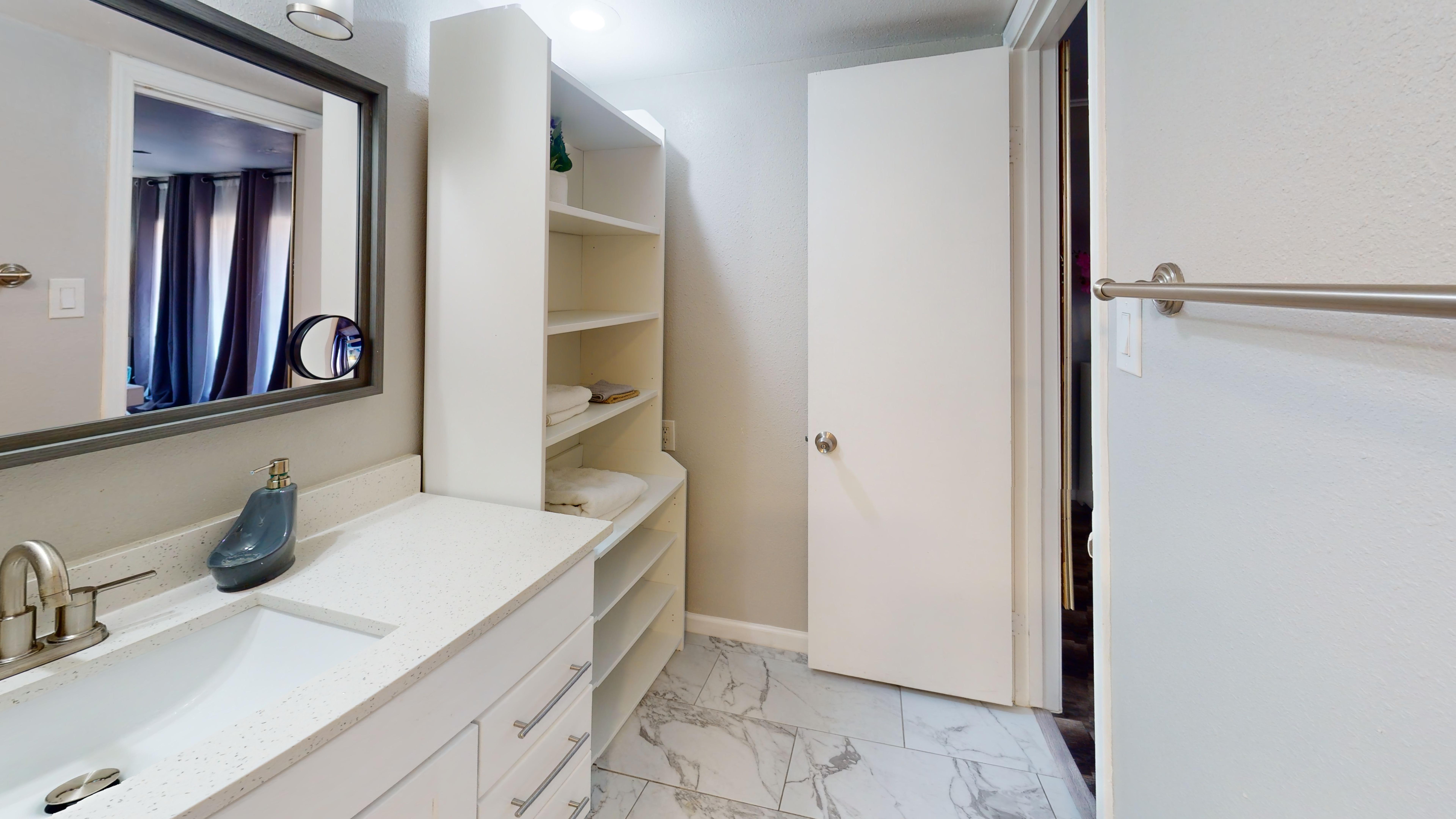 GP78B - Condo|Yard|4mi to AT&T Stadium|Sleeps 6 | Photo 32