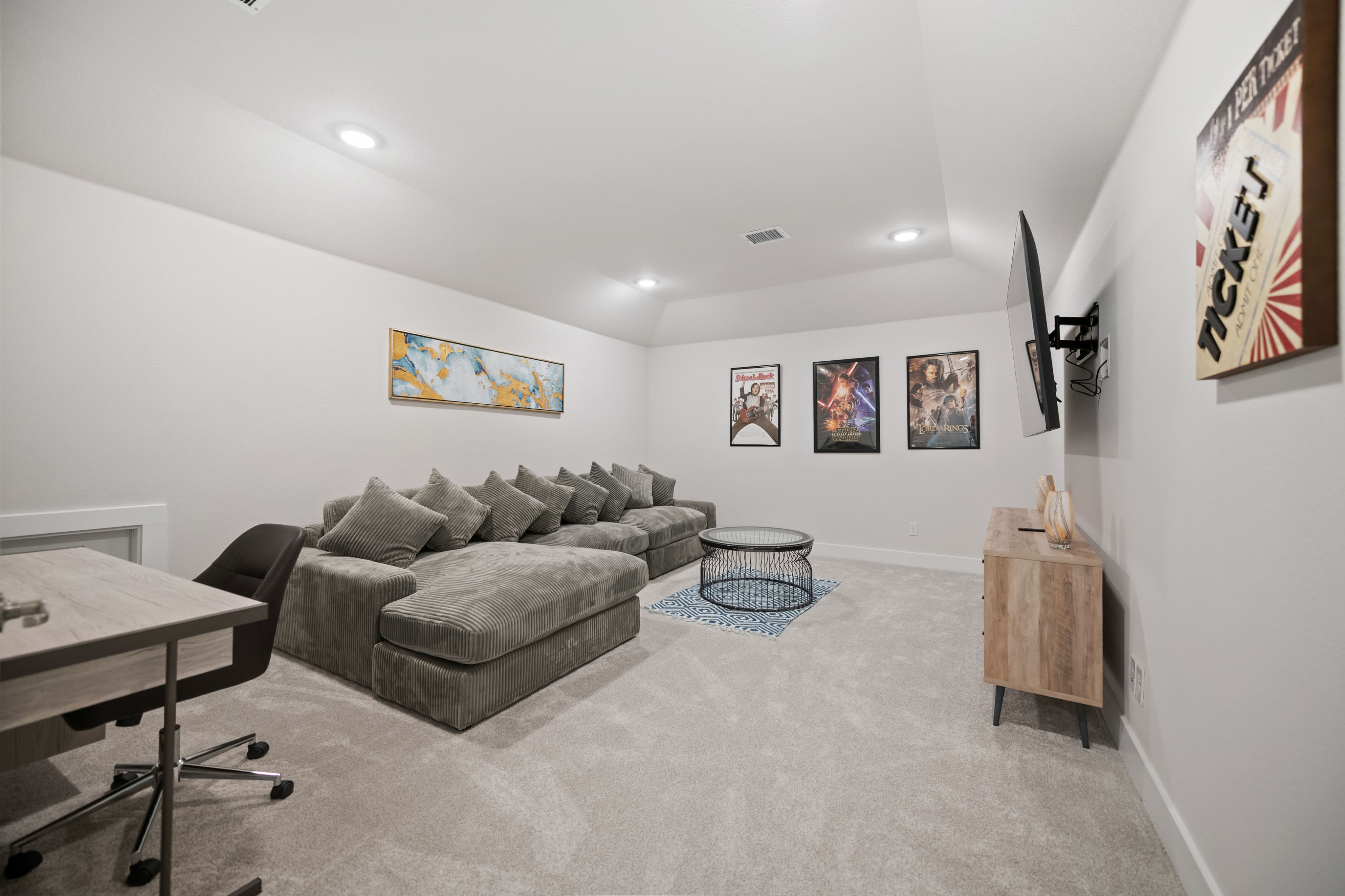 MCK716 - Home|Yard|16mi to Toyota Stadium|Sleeps 8 | Photo 9