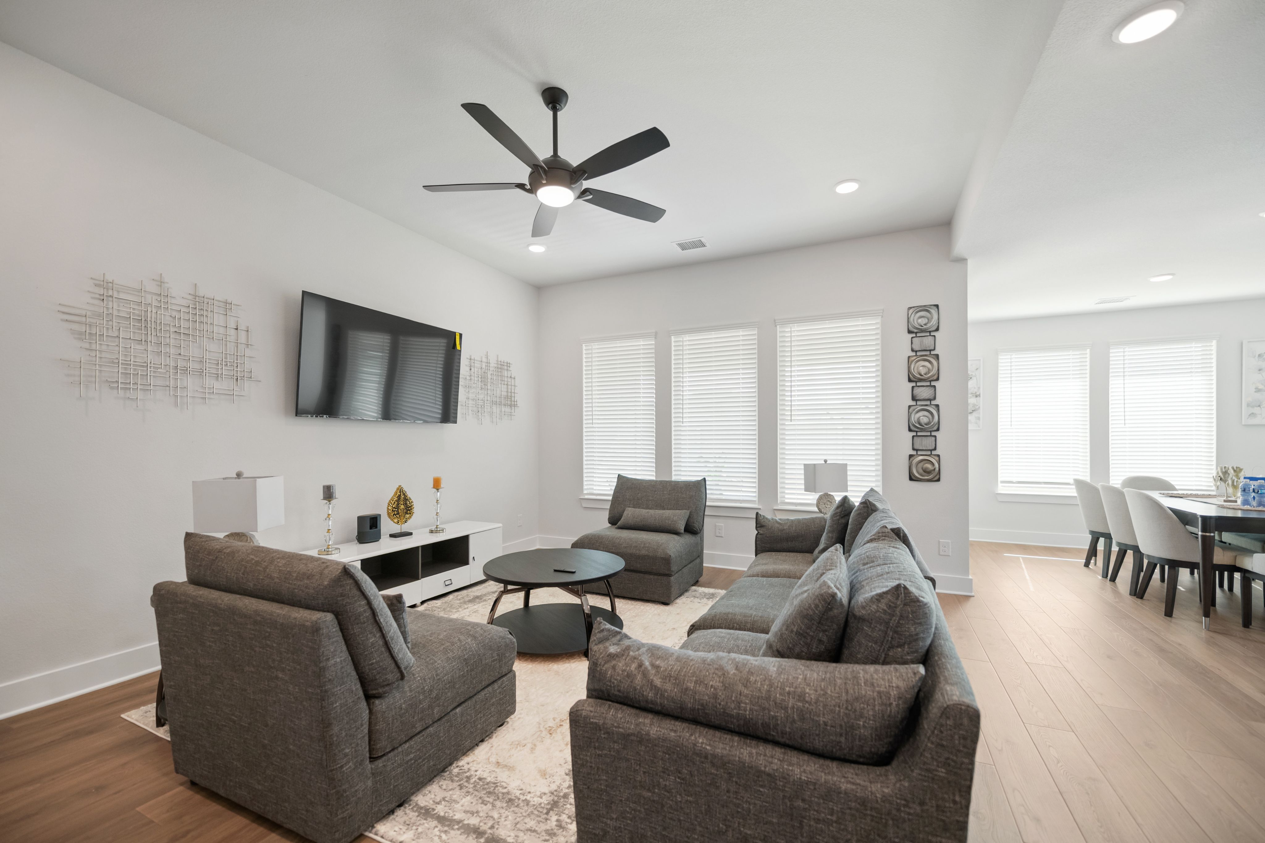 MCK716 - Home|Yard|16mi to Toyota Stadium|Sleeps 8
