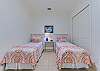 2 Single Beds