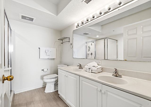 Ashworth 104 - Oceanfront-Ocean Drive Section 16