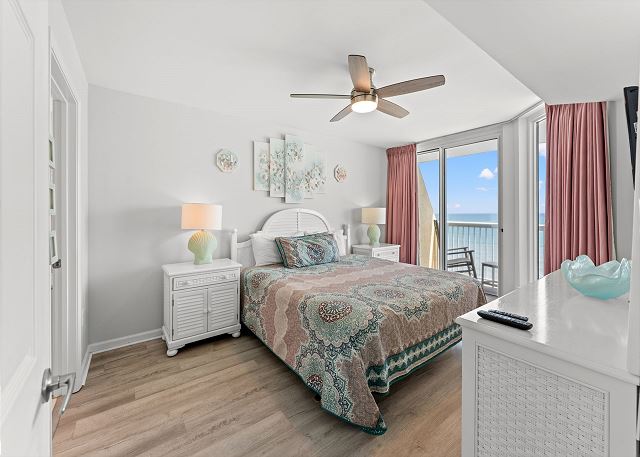 Sunrise Pointe 10F - Oceanfront - Cherry Grove Section 17
