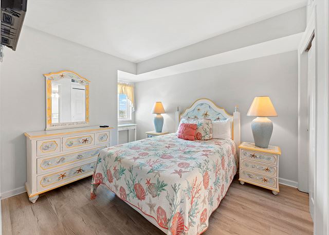 Sunrise Pointe 10F - Oceanfront - Cherry Grove Section 25
