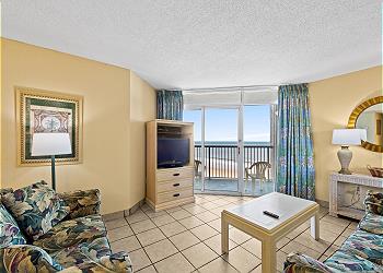 SeaWatch Resort 908 Ocean Front-Shore Drive Section, a Vacation Rental in Myrtle Beach