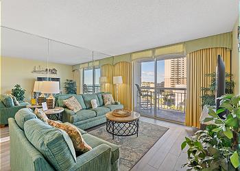 South Hampton 601 - Ocean View - Shore Drive Section, a Vacation Rental in Myrtle Beach