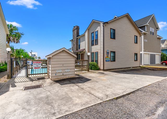 Perrin Place C - 3rd Row - Ocean Drive Section 21