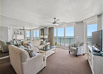 Windy Hill Dunes 803 - Oceanfront - Windy Hill Section, a Vacation Rental in Myrtle Beach