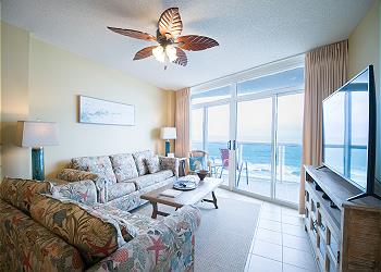 Crescent Keyes 803 - Oceanfront - Crescent Beach Section, a Vacation Rental in Myrtle Beach