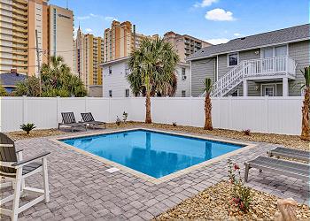 The Wicked Whale - 3rd Row - Ocean Drive Section, a Vacation Rental in Myrtle Beach