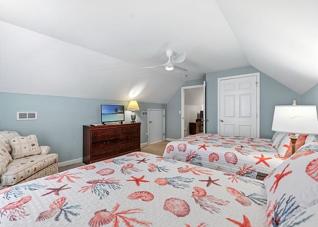 Antigua Breeze - 3rd Row - Windy Hill Section 28