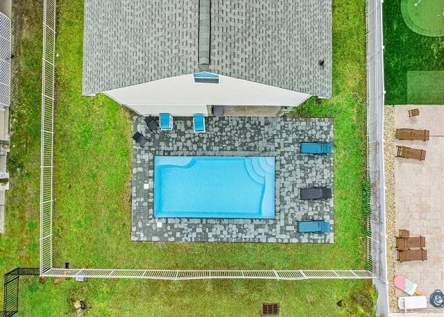 Antigua Breeze - 3rd Row - Windy Hill Section 37