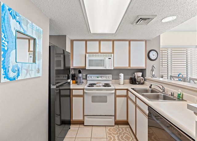 Bay Watch Resort M 1811-Oceanfront-Crescent Beach 6