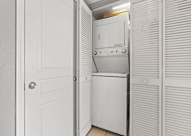 Bay Watch Resort M 1811-Oceanfront-Crescent Beach 17