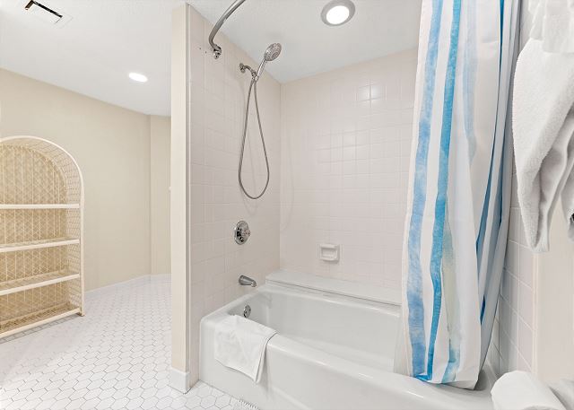 Maisons-Sur-Mer 601 - Oceanfront - Shore Drive 23