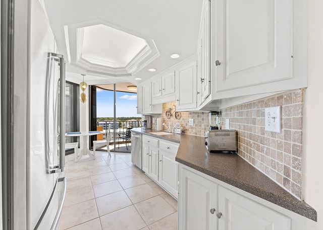 Maisons-Sur-Mer 601 - Oceanfront - Shore Drive 12