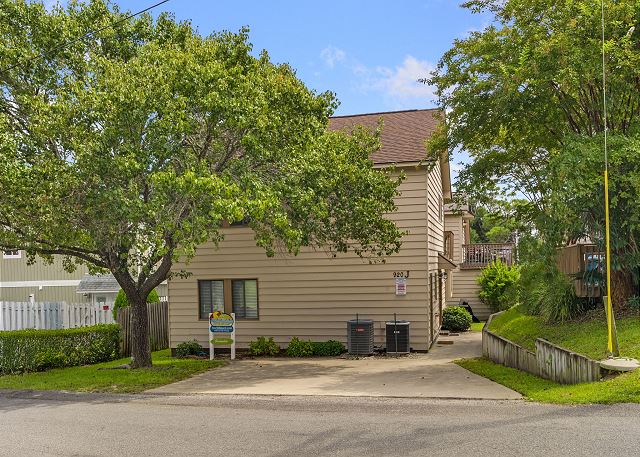 Perrin Place J - 3rd Row - Ocean Drive Section 27