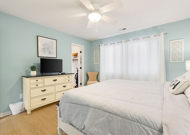 Perrin Place J - 3rd Row - Ocean Drive Section 14