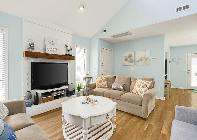 Perrin Place J - 3rd Row - Ocean Drive Section