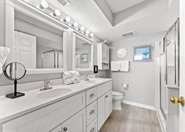 Ashworth 1306 - Oceanfront-Ocean Drive Section 17