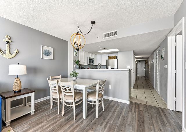 Bay Watch Resort M. 1012-Oceanfront-Crescent Beach Section 9